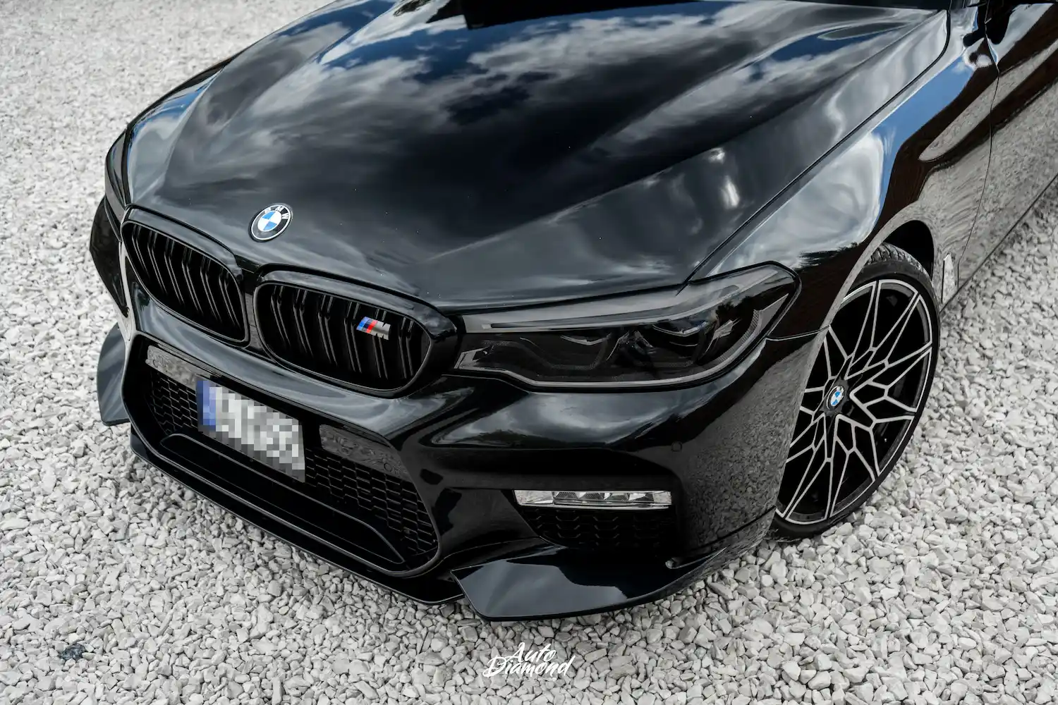 Czarne BMW M-Sport - reflektory przyciemnione folią smoke - Auto Diamond
