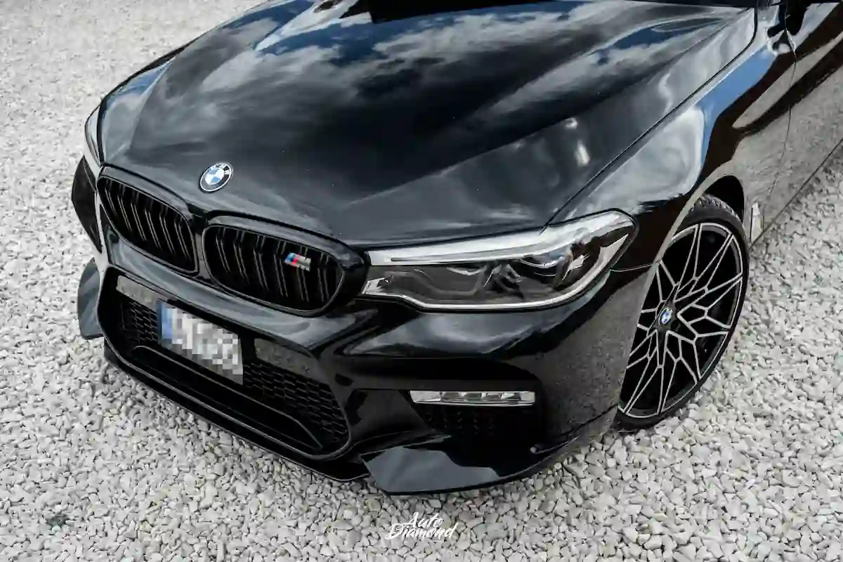 Czarne BMW Seria 5 M-Sport po pełnym dechromie - Auto Diamond